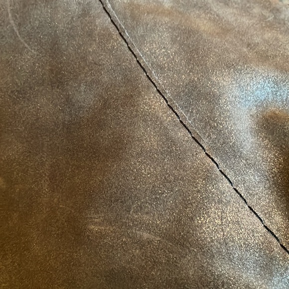 Lucky Brand suede leather satchel/tote, zipper and pocket interior compartments - Picture 12 of 12